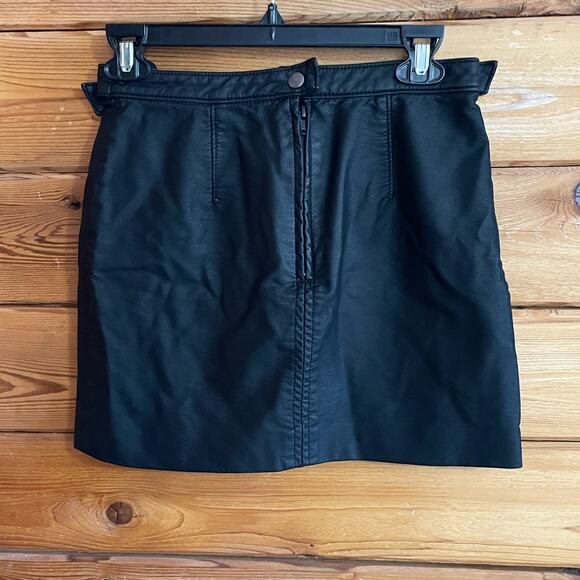 Free People Midnight Magic Leather Skirt Size 2 - Picture 4 of 7
